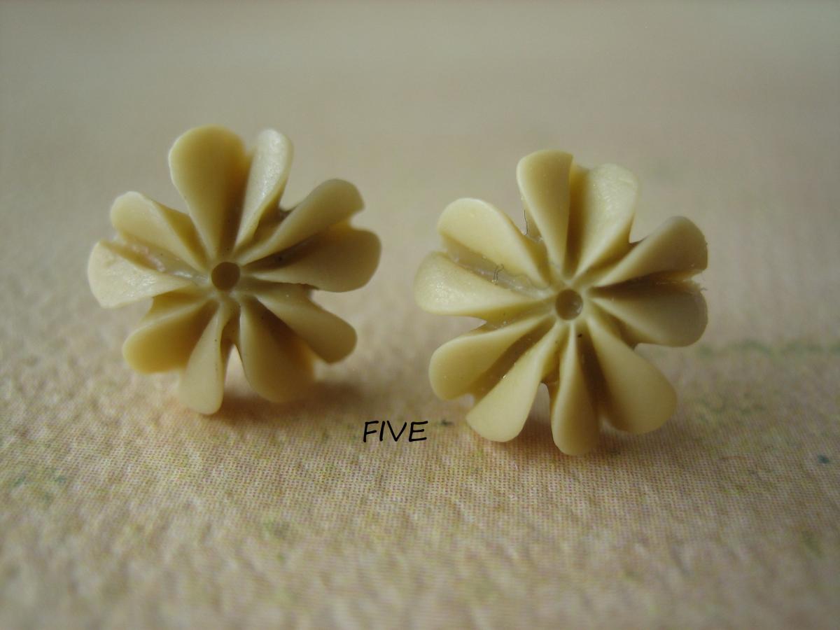 Mini Coral Sponge Earrings - Latte - Jewelry By Five